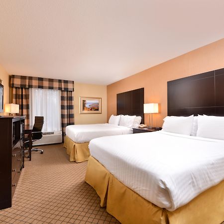 Holiday Inn Express Lewisburg - New Columbia, An Ihg Hotel Экстерьер фото