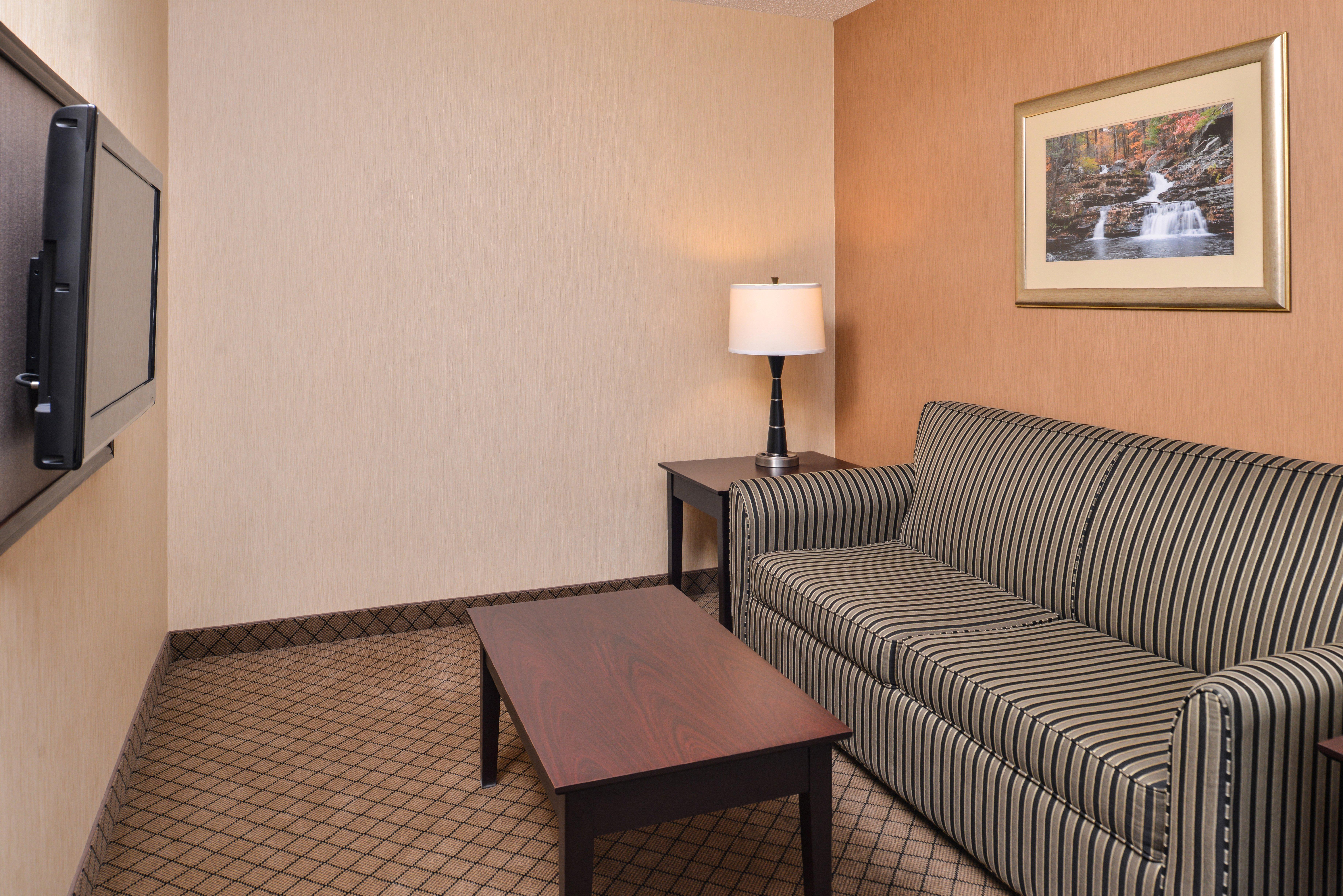 Holiday Inn Express Lewisburg - New Columbia, An Ihg Hotel Экстерьер фото