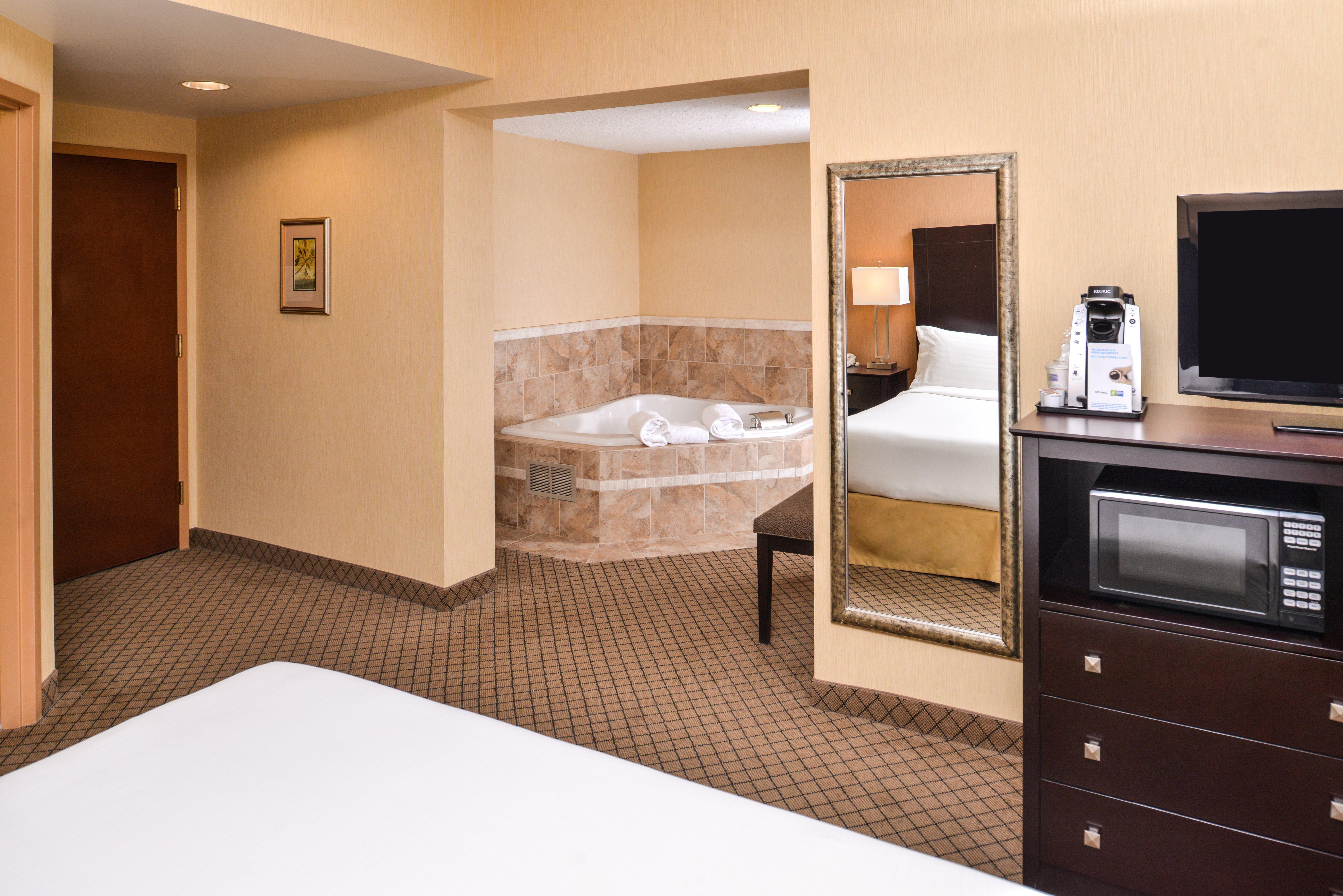 Holiday Inn Express Lewisburg - New Columbia, An Ihg Hotel Экстерьер фото