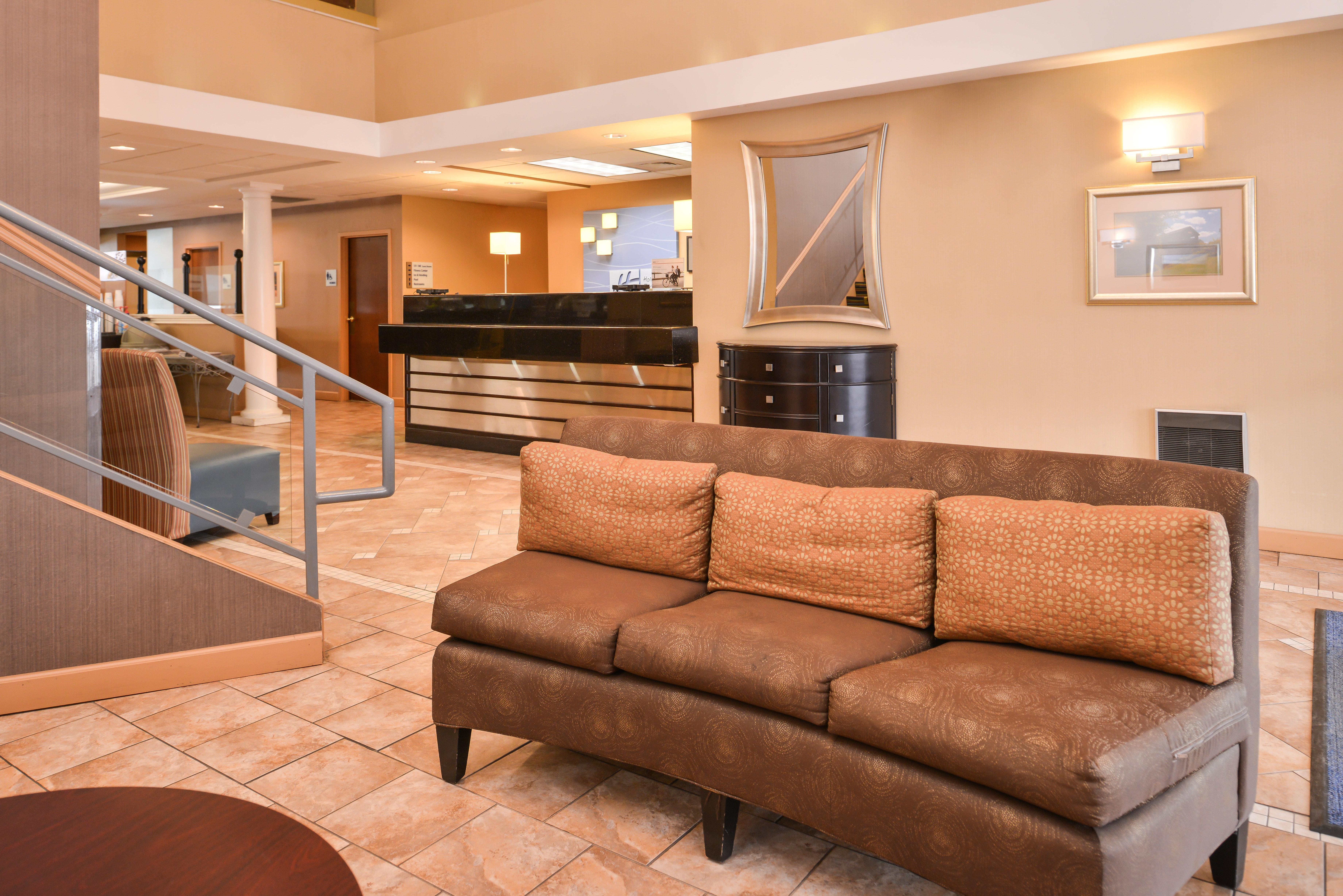 Holiday Inn Express Lewisburg - New Columbia, An Ihg Hotel Экстерьер фото