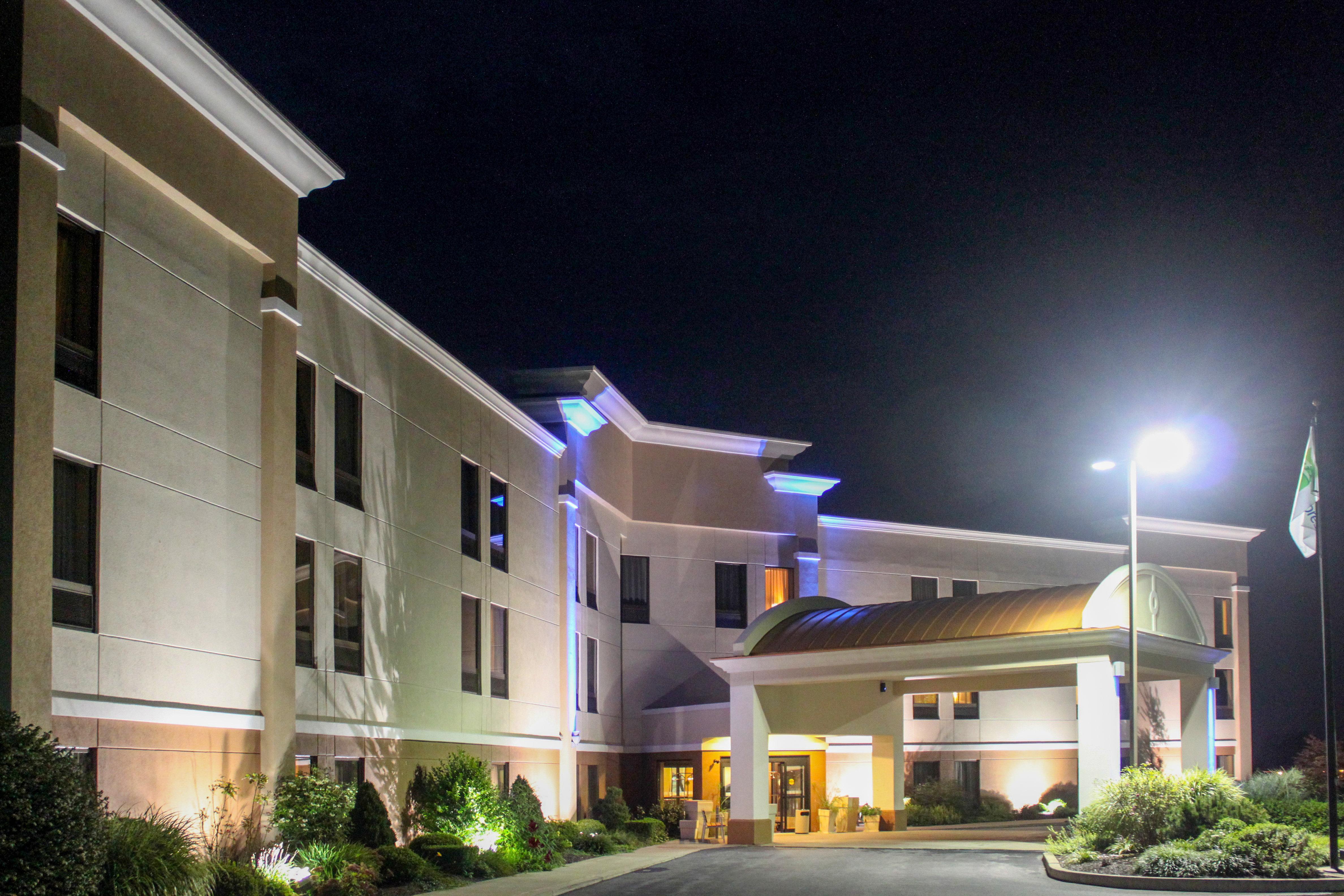 Holiday Inn Express Lewisburg - New Columbia, An Ihg Hotel Экстерьер фото