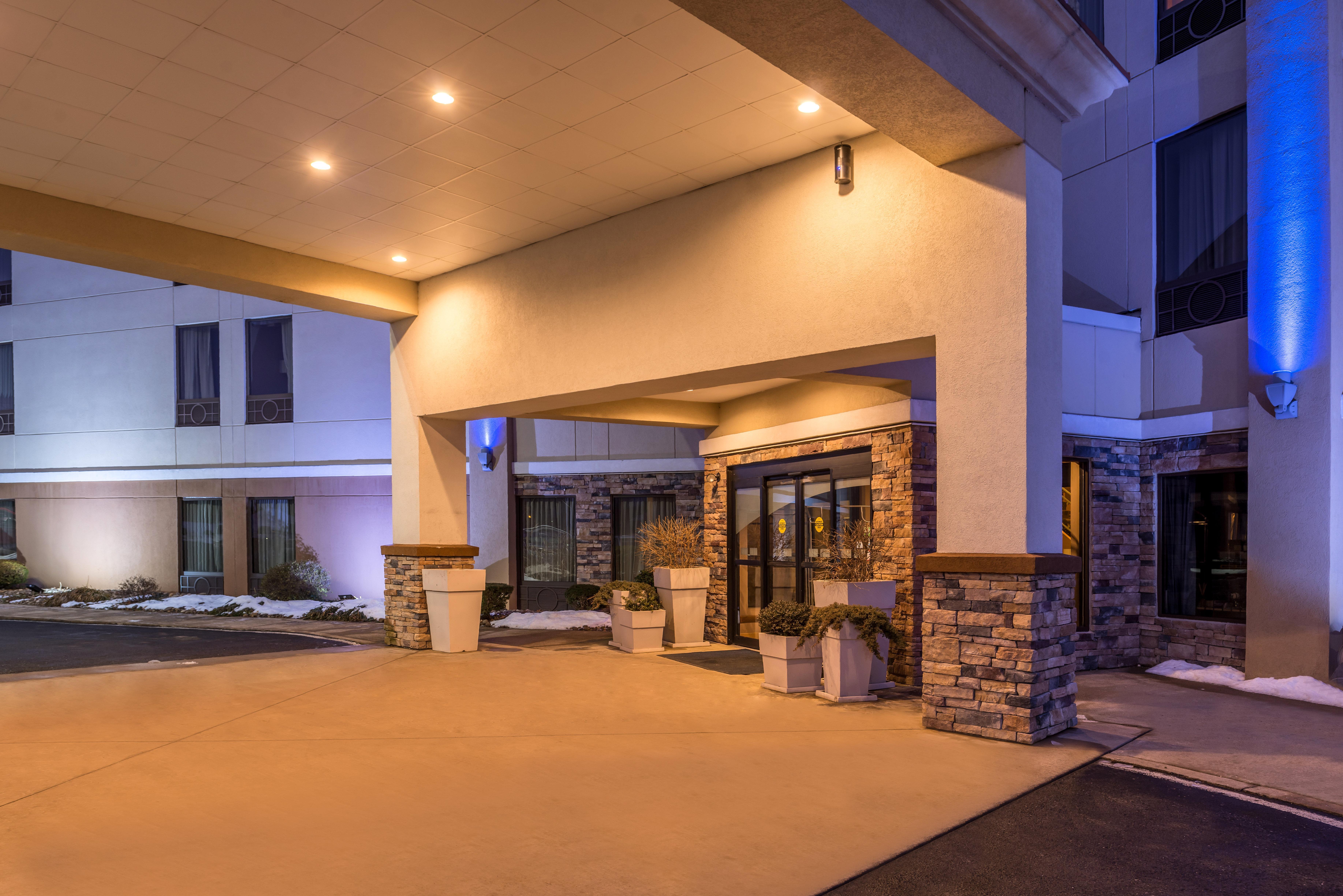 Holiday Inn Express Lewisburg - New Columbia, An Ihg Hotel Экстерьер фото