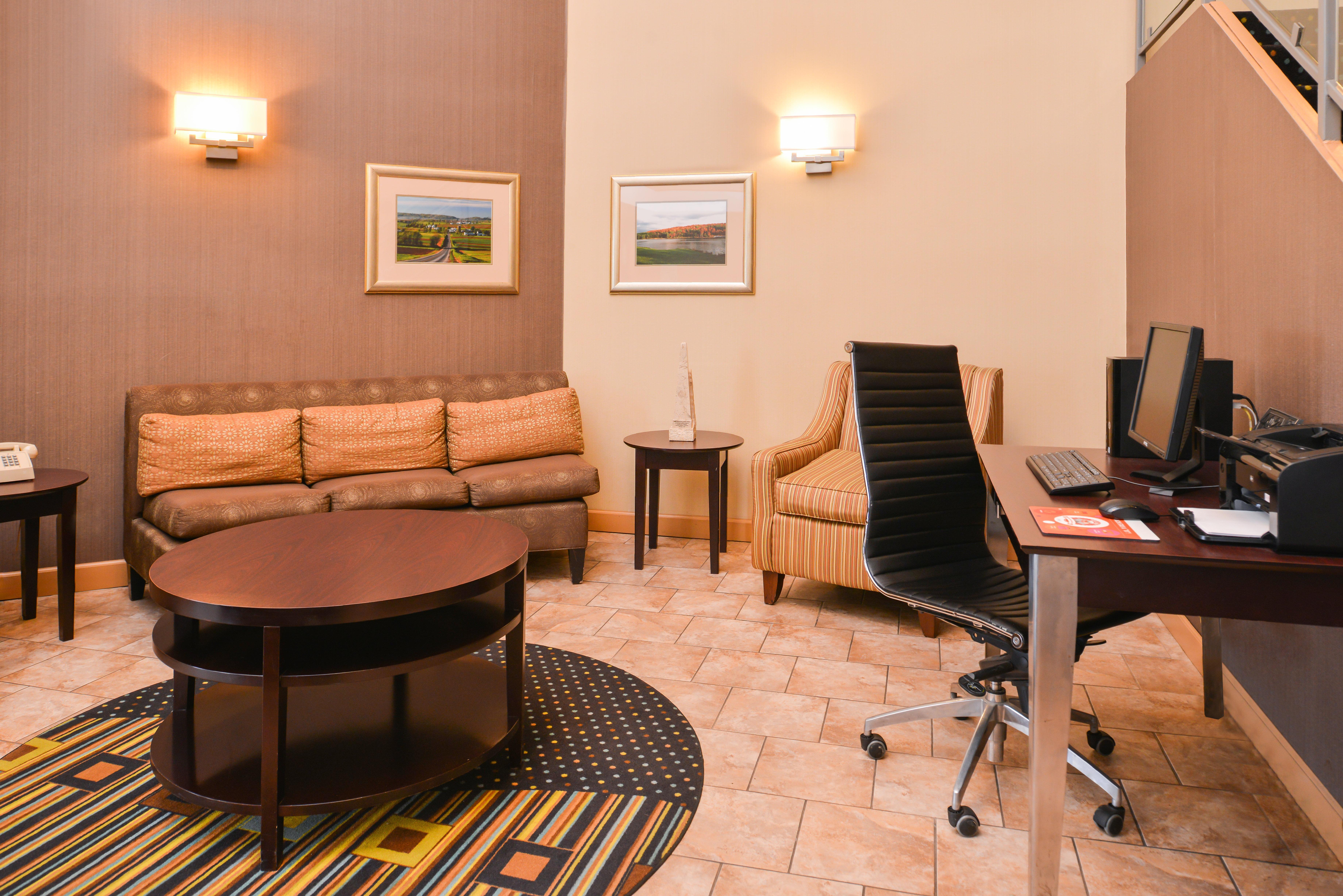 Holiday Inn Express Lewisburg - New Columbia, An Ihg Hotel Экстерьер фото