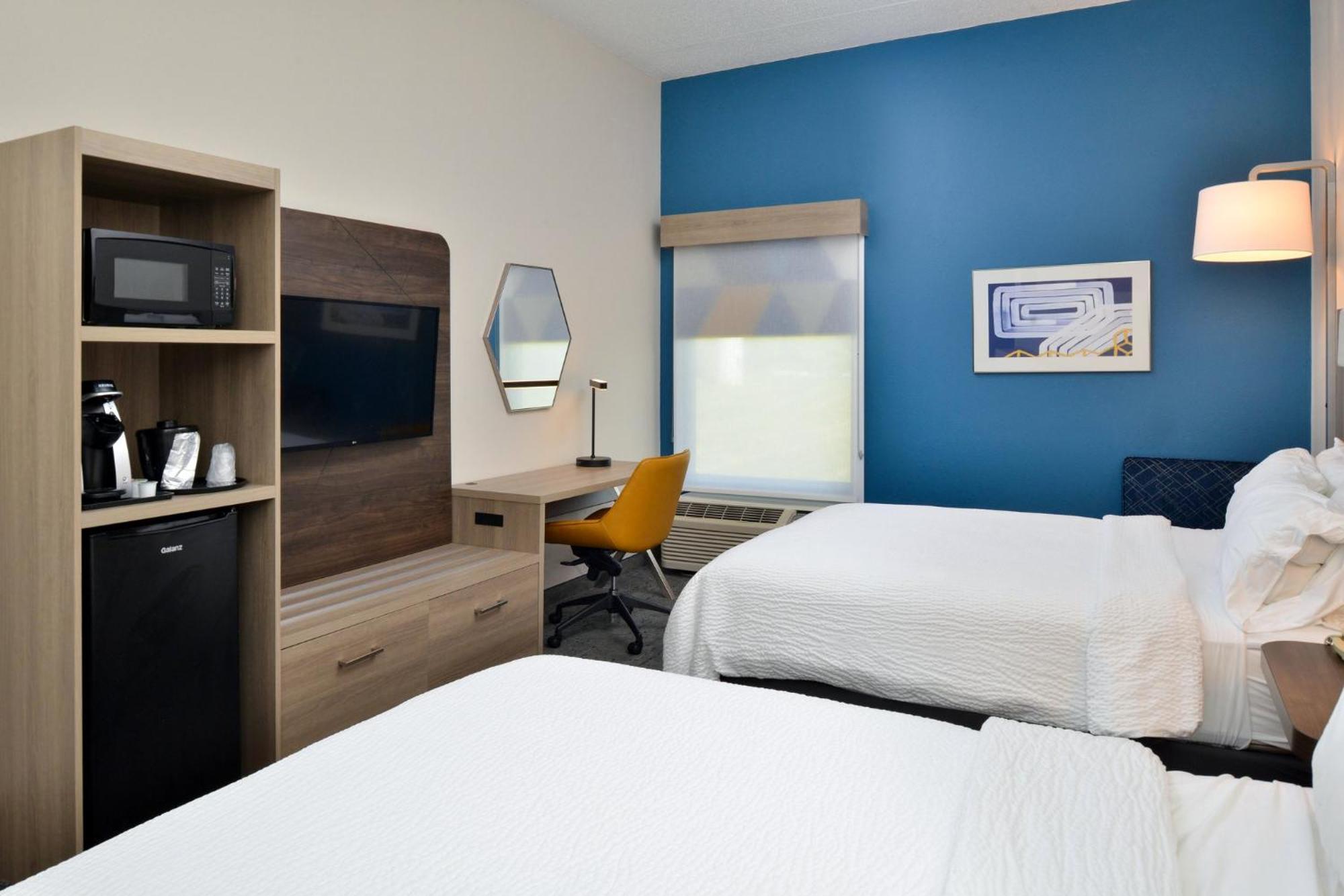 Holiday Inn Express Lewisburg - New Columbia, An Ihg Hotel Экстерьер фото