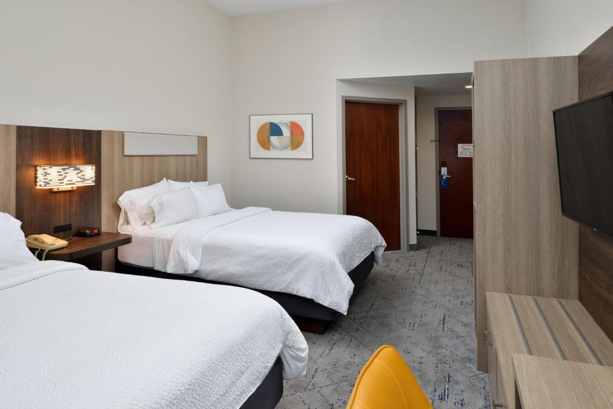 Holiday Inn Express Lewisburg - New Columbia, An Ihg Hotel Экстерьер фото